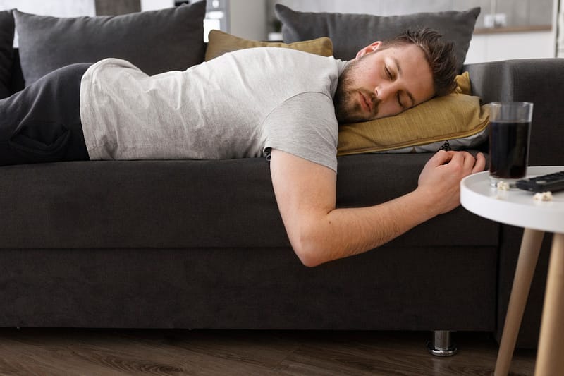 Lutter contre la sédentarité : les gestes simples à adopter pour une vie saine !